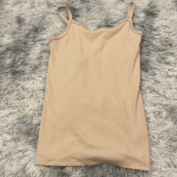 2 Ribbed Tanks - Picture 4 of 5